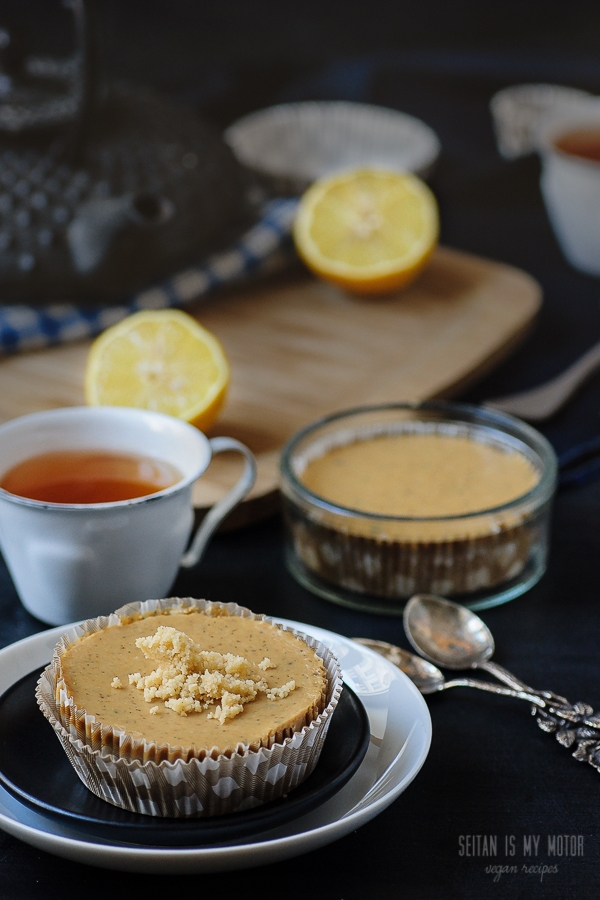 white chocolate lemon pies | seitanismymotor.com