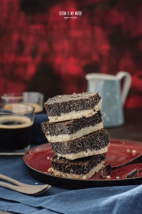 Birkeskage (Danish Poppy Seed Cake) | Vegan Month of Food 2015