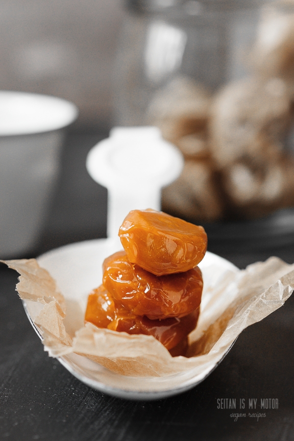 easy vegan caramels | seitanismymotor.com