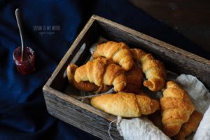 vegan croissants with margarine or coconut oil