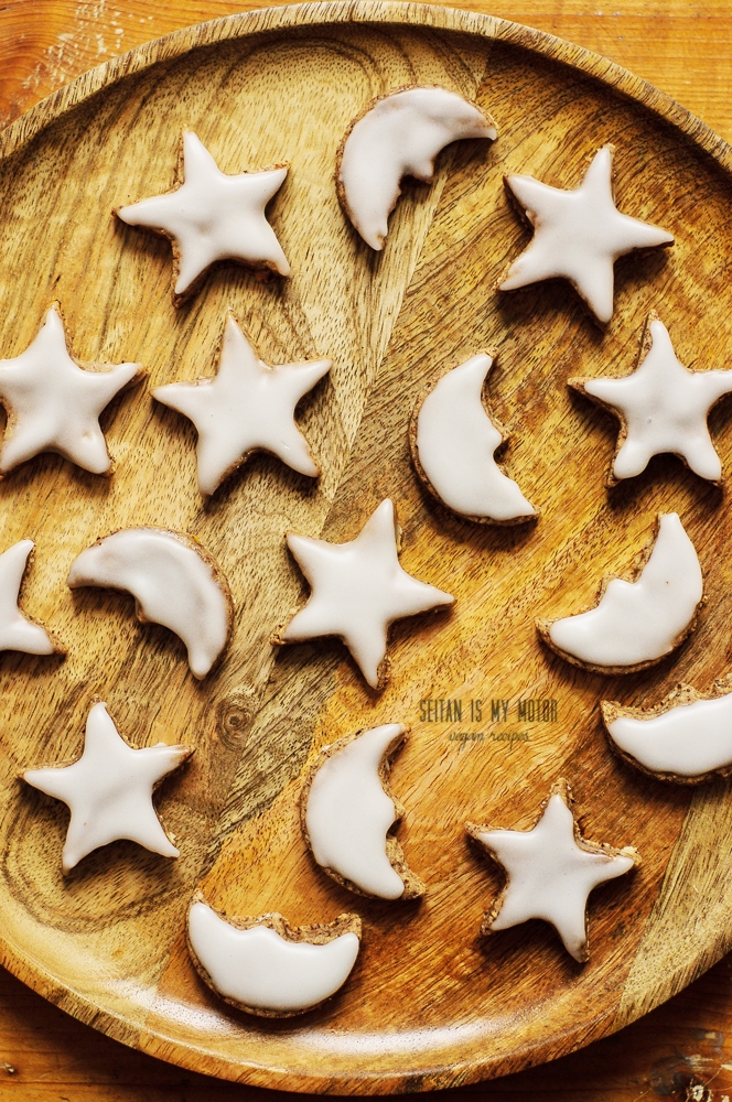 Speculoos truffles and gluten-free cinnamon stars {Zimtsterne} 
