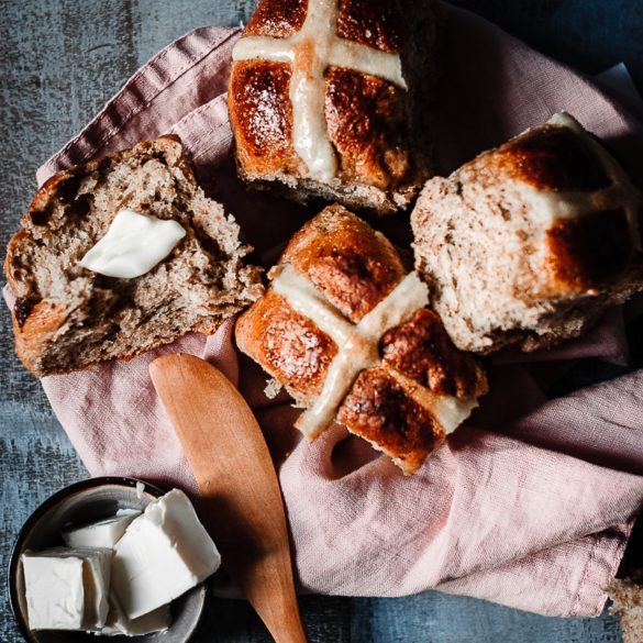 Vegan Hot Cross Buns