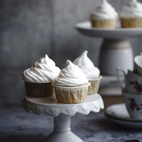Vegan Marshmallow Cupcakes