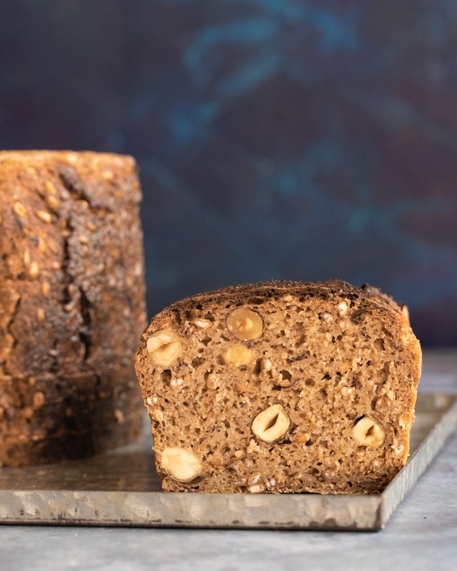 Whole meal rye bread with roasted hazelnuts.